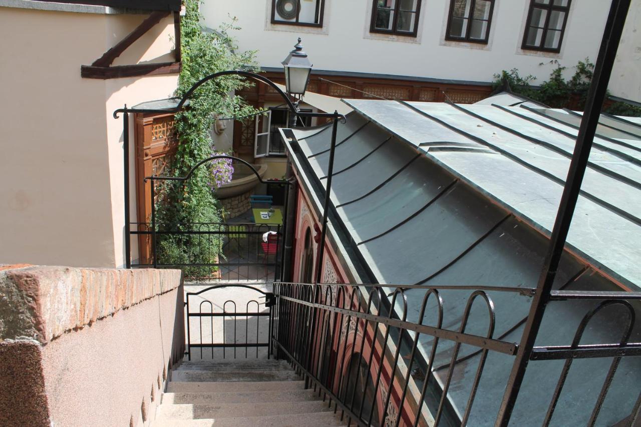 Zwinger Apartman Sopron Buitenkant foto