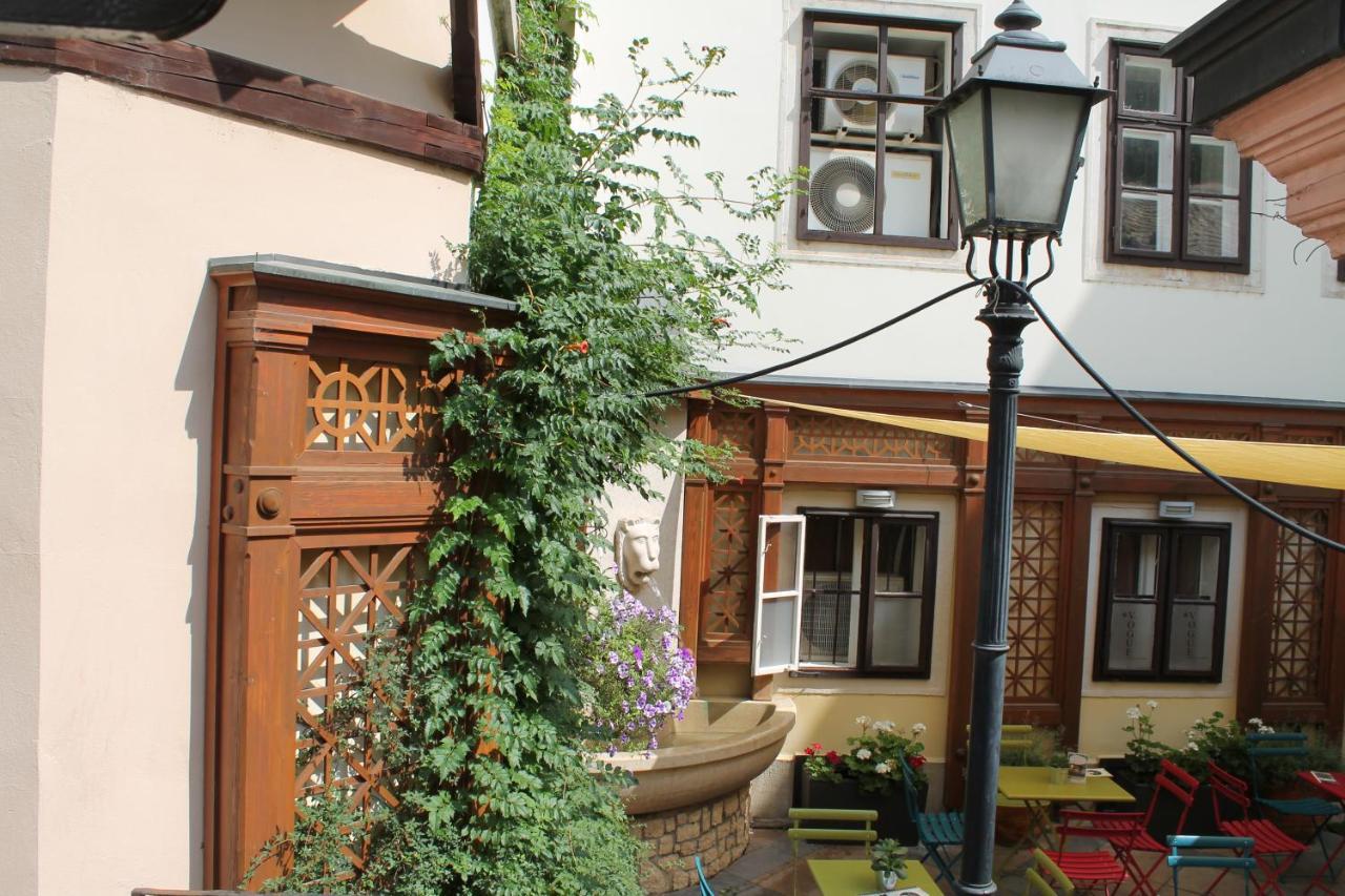 Zwinger Apartman Sopron Buitenkant foto