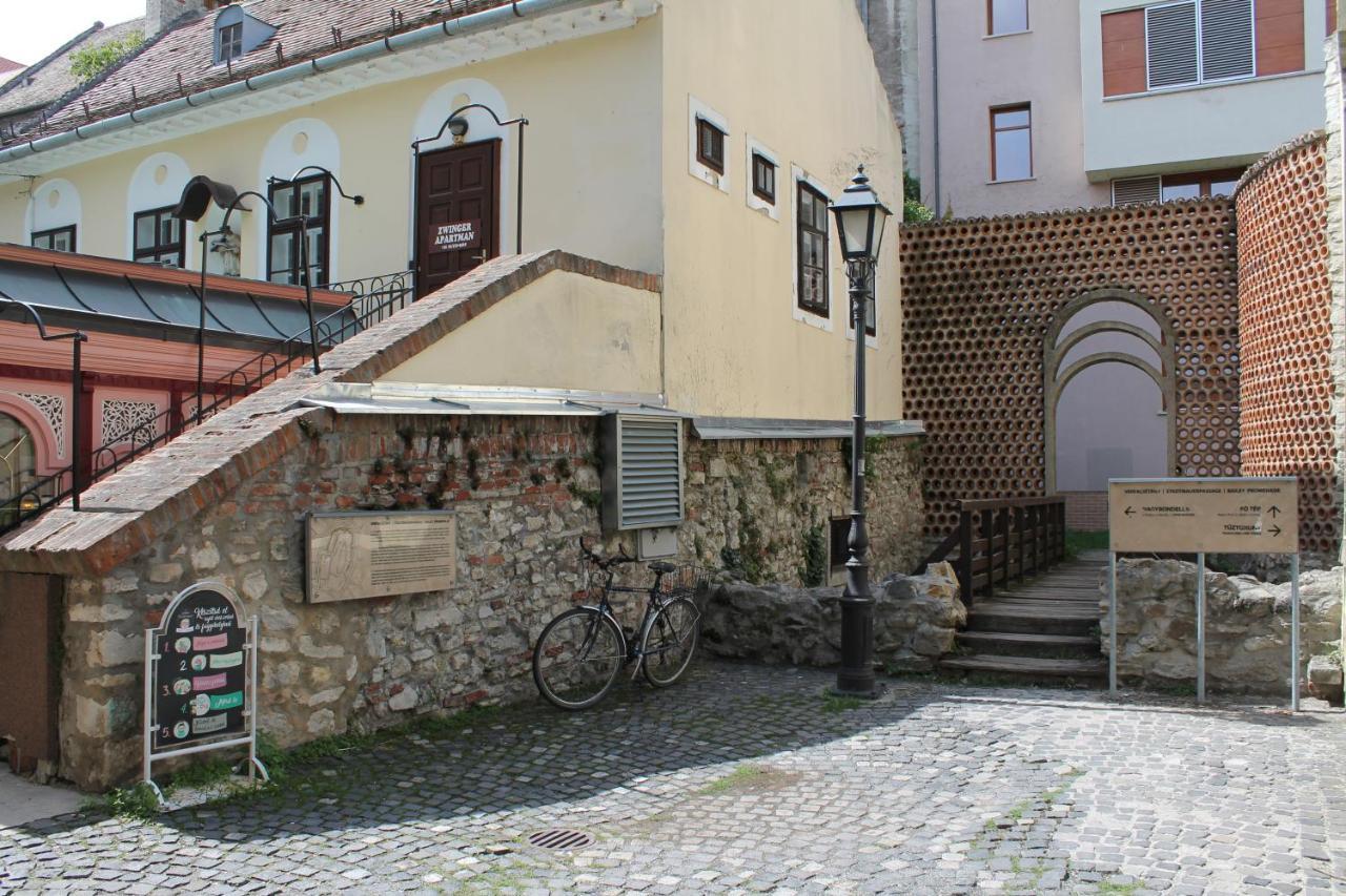 Zwinger Apartman Sopron Buitenkant foto