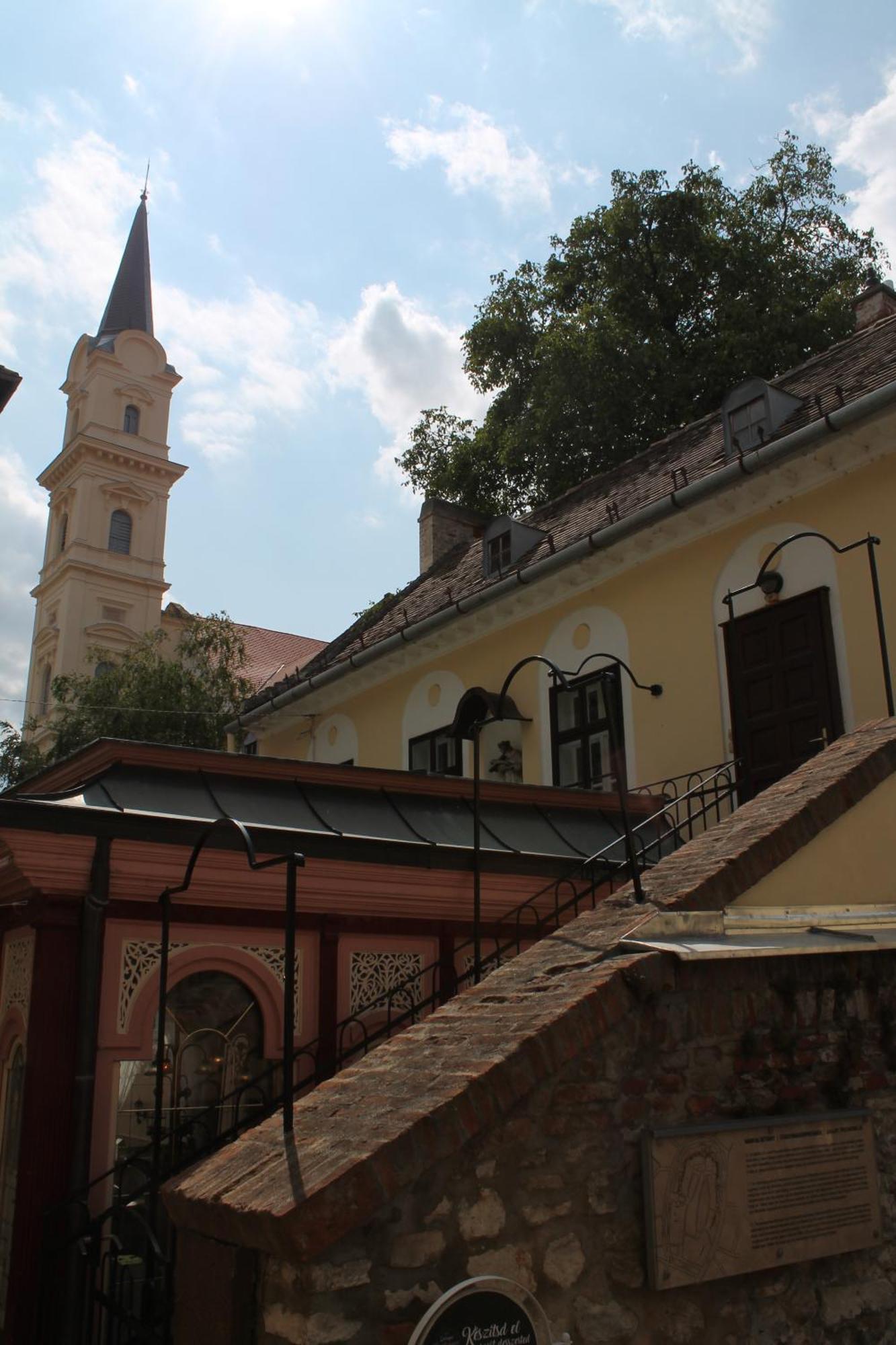 Zwinger Apartman Sopron Buitenkant foto